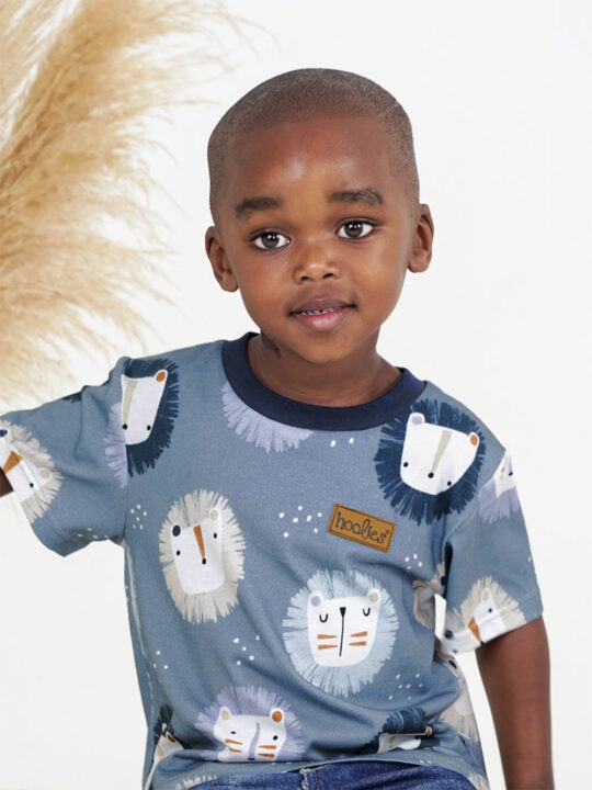 Boys Lion Tee Model