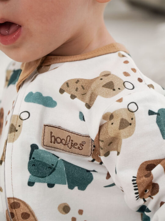 25WGFO Giraffe Friends Kids Winter Onesie Detail