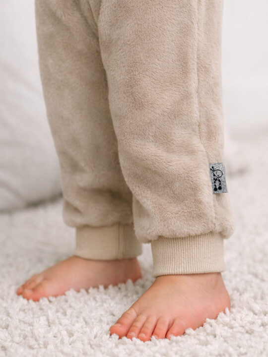 Stone Plush Set Girl Model Pants