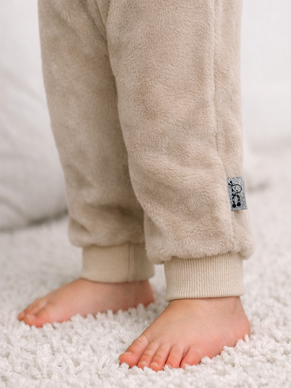 Stone Plush Set Girl Model Pants