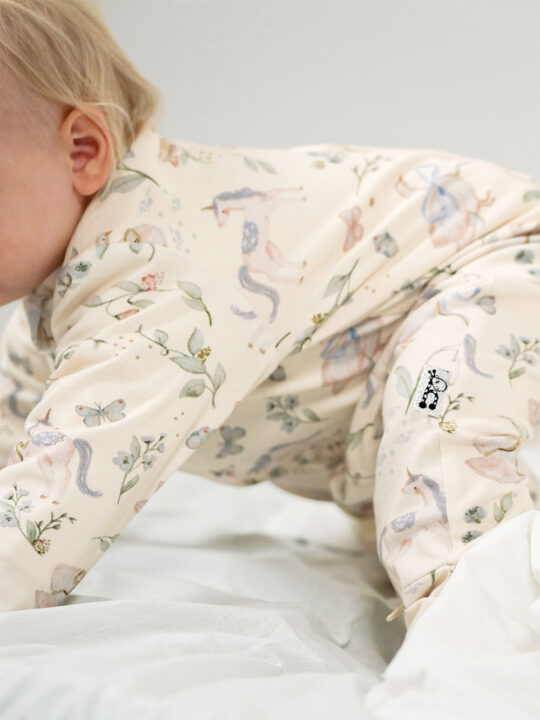 26SUO Unicorn Swans Newborn Onesie Model 1